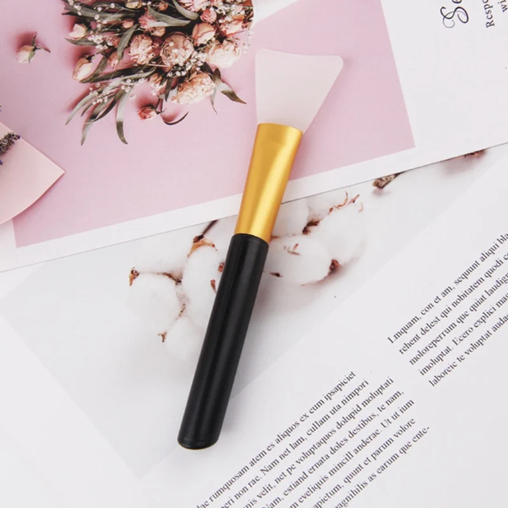 Laikou-Silicone-Facia-Mask-Applicator-Brush-–-Black.webp Laikou Silicone Facia Mask Applicator Brush – Black - Image 1